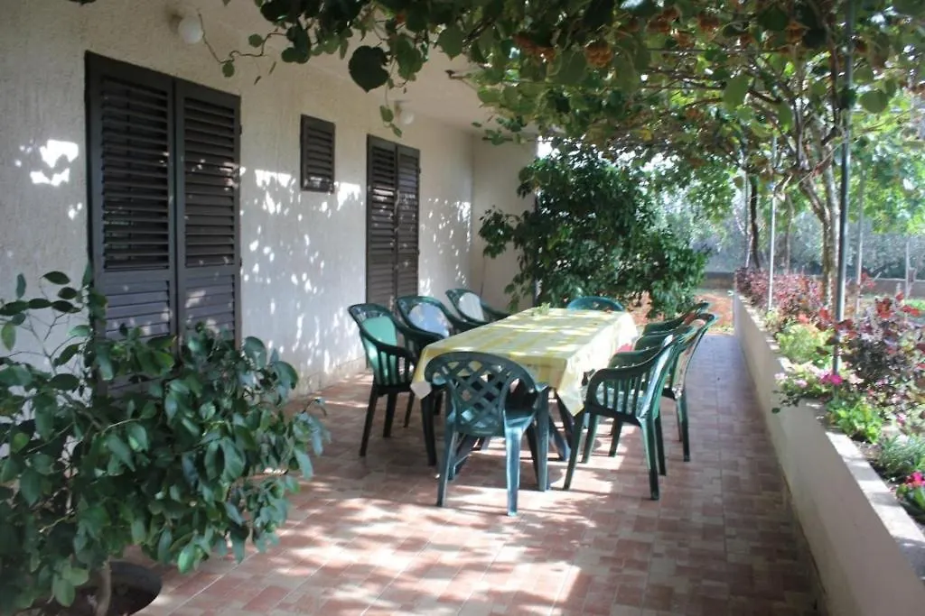Apartments By The Sea Muline, Ugljan - 8520 Donje Selo